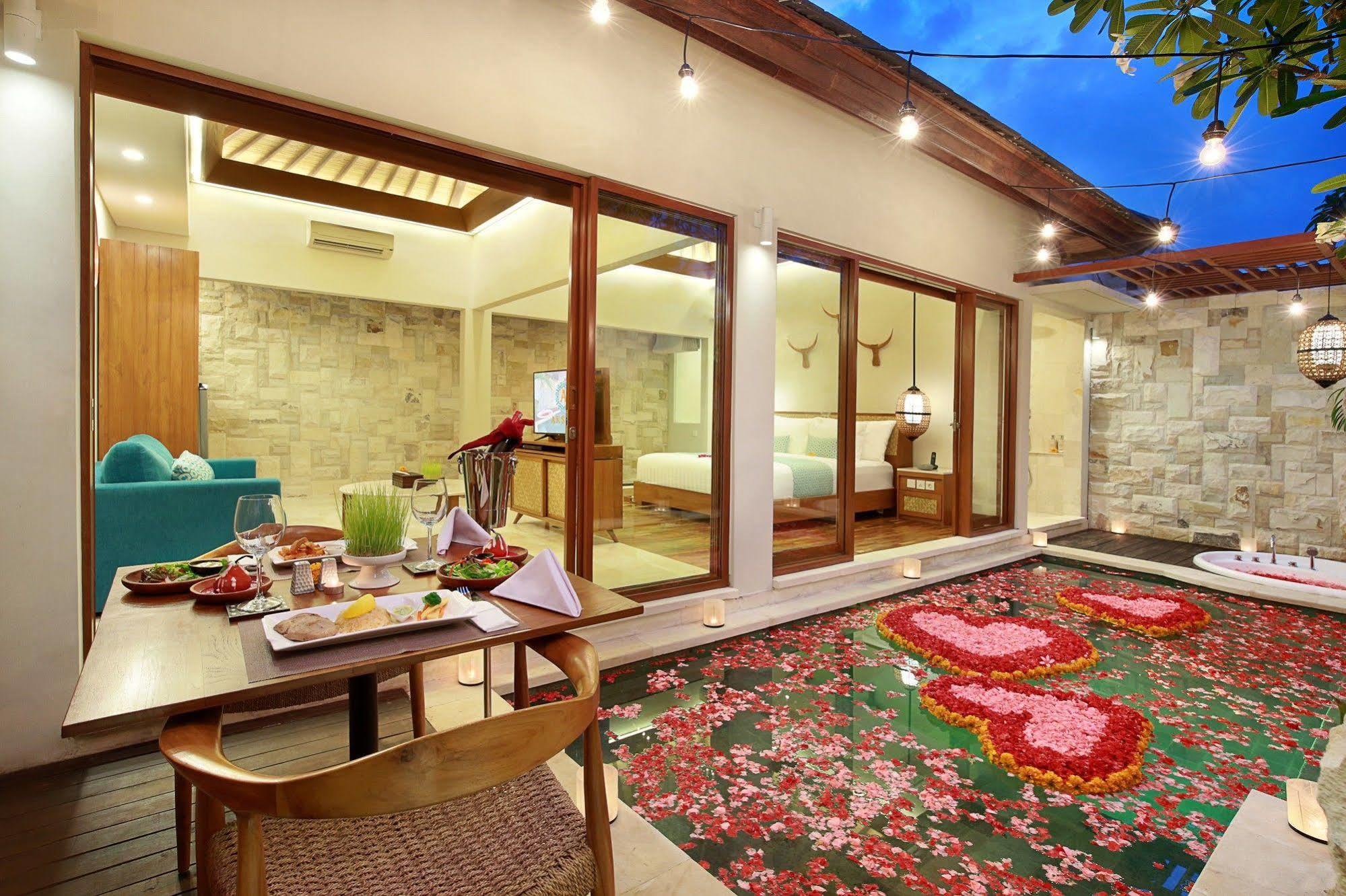 Aksari Villa Seminyak Esterno foto